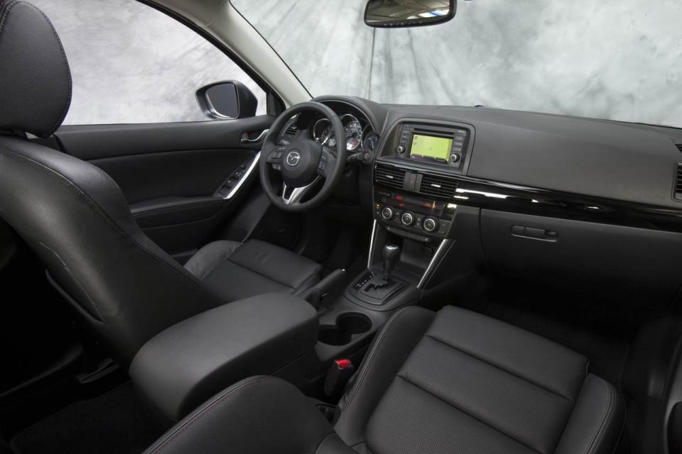 Интерьер Mazda CX5.