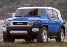 Toyota представила вездеход FJ Cruiser - 