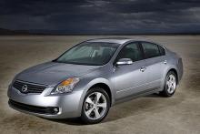 В Нью-Йорке состоялась премьера нового поколения седана Nissan Altima - 