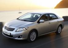 В России начались официальные продажи седанов Toyota Corolla нового поколения - 