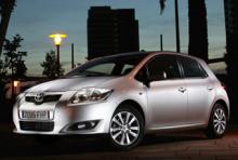 В России стартовали официальные продажи Toyota Auris - 