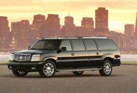 Удлиненные Cadillac DTS и Escalade ESVe представлены в Нью-Йорке - 