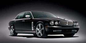 Jaguar Super V8 Portfolio на международном автошоу в Нью-Йорке - 
