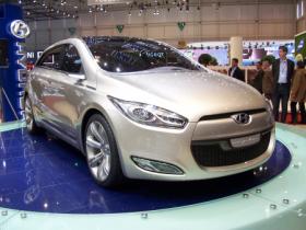 Hyundai показала в Женеве концепт Genus - Концепт