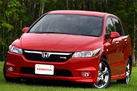 Honda анонсировала второе поколение компактвэна Honda Stream - 