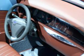 Volvo показала хот-род Caresto V8 Speedster - 