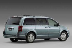 Chrysler в первой половине 2007 года начнет продажу нового поколения Voyager - 