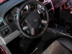 В Детройте состоялась премьера универсала Dodge Magnum SRT-8 2008 года - 