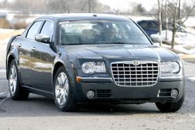 Chrysler намерен выпустить на рынок обновленный 300C - 