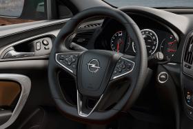 Opel объявил цены на обновленное семейство Insignia в России - Цены