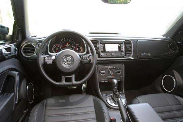 Интерьер Volkswagen Beetle
